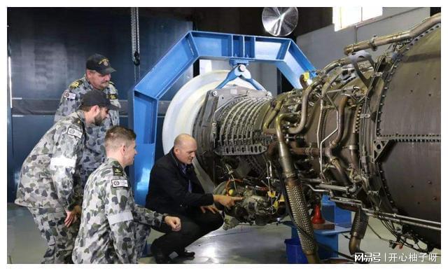 从水面主战力量上来看，2022年中国海军已服役了多少舰艇(图12)