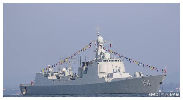 从水面主战力量上来看，2022年中国海军已服役了多少舰艇(图16)