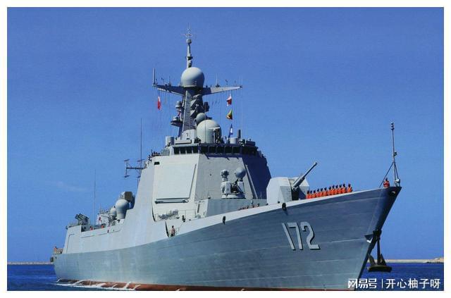 从水面主战力量上来看，2022年中国海军已服役了多少舰艇(图19)