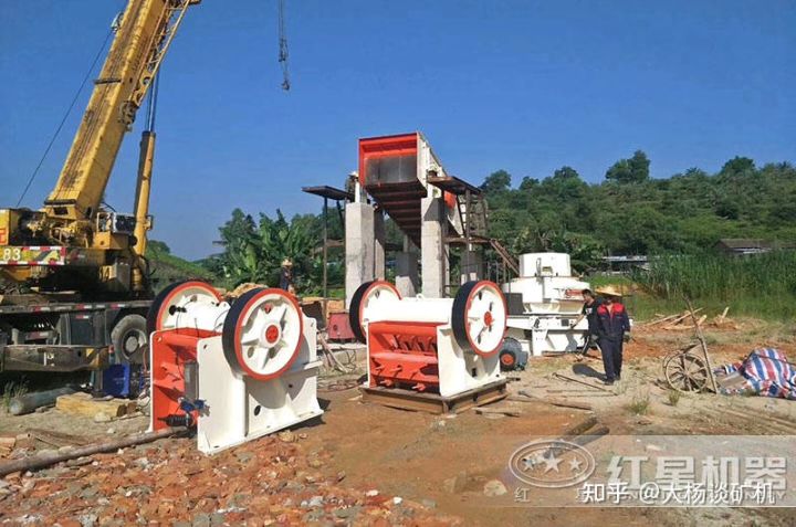 鹅卵石机制砂和碎石机制砂的区别_附生产现场及工艺介绍(图3)