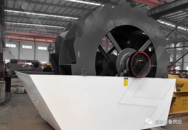 鹅卵石制沙洗沙生产线设备有哪些?制沙洗沙生产线工作流程(图4) 鹅卵石制沙洗沙生产线设备有哪些?制沙洗沙生产线工作流程(图4)