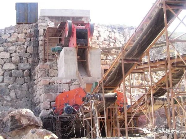 鹅卵石制砂机一套多少钱,鹅卵石制砂机一套多少钱(图4) 鹅卵石制砂机一套多少钱,鹅卵石制砂机一套多少钱(图4)