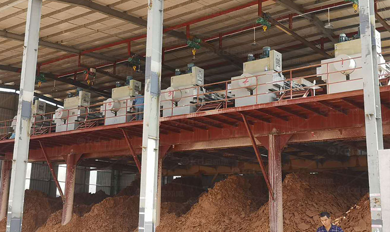 砂场砂尾处理厢式压滤机节约成本提高生产效率(图1) 砂场砂尾处理厢式压滤机节约成本提高生产效率(图1)