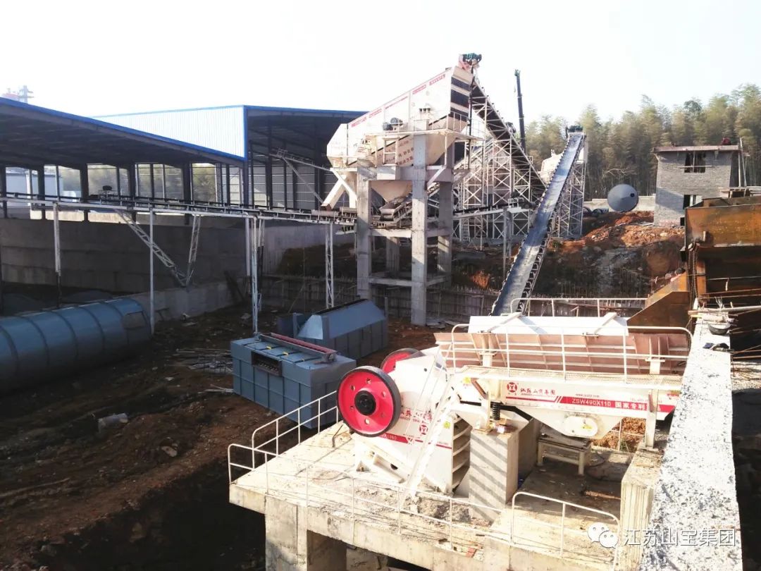 江苏山宝集团：江苏新越沥青精品水洗砂项目设备即将奔赴项目现场(图13)