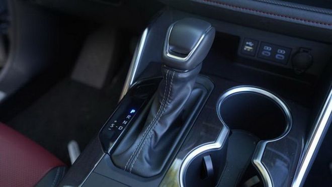 非铺装过把瘾！头戴皇冠的陆放也能下得荒蛮(图24)