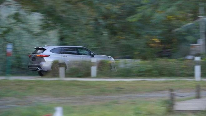 非铺装过把瘾！头戴皇冠的陆放也能下得荒蛮(图25)