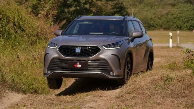 非铺装过把瘾！头戴皇冠的陆放也能下得荒蛮(图29)