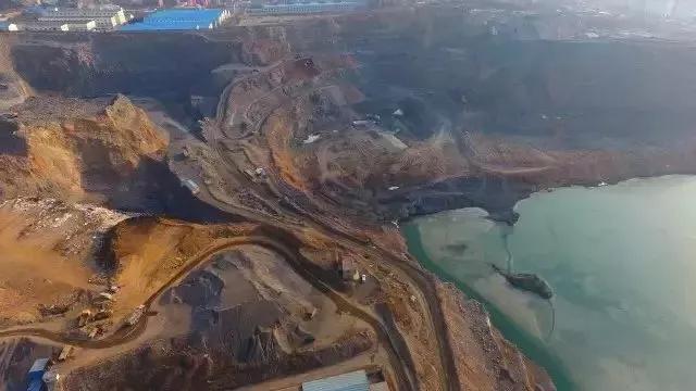 石灰石矿土地使用权收回公告发布拆迁收尾！超大地块即将开发(图1)