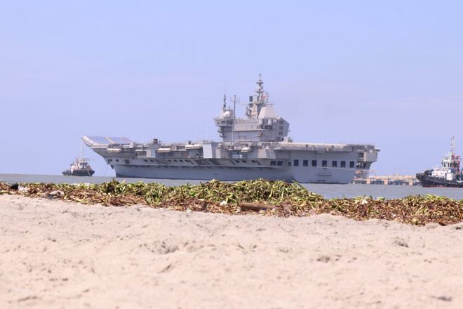 印度国产航母海上飙车，极限速度只有28节，超过法国“戴高乐”号(图9)