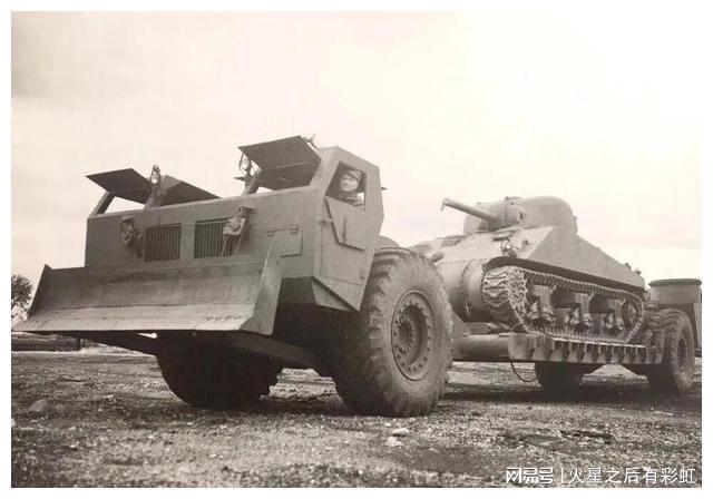 世界军用拖车系列131军拖起源-曾用前后8个轮子驮载坦克的迈克T8(图3) 世界军用拖车系列131军拖起源-曾用前后8个轮子驮载坦克的迈克T8(图3)