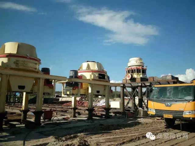 【磊蒙资讯】磊蒙机械在云南时产450吨砂石生产线火速安装中(图3)