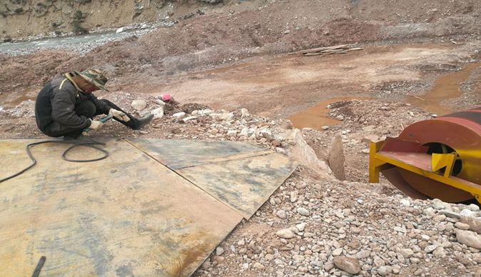 微说洛隆丨政协洛隆县委员会深入马利镇布许虫草采集点视察(图18)