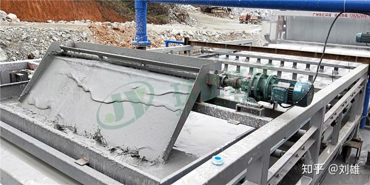 广西带式泥浆脱水机，洗砂污水处理现场(图1)