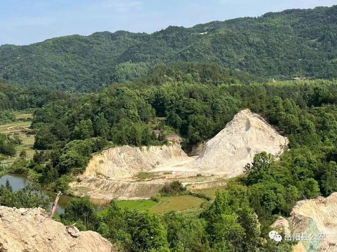 岳阳李某波和刘某被刑拘(图2)