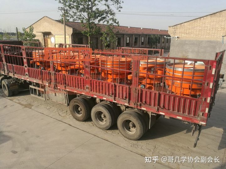 振动筛式筛沙机(图2)