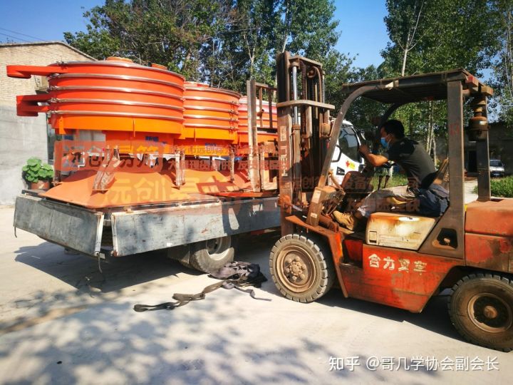 振动筛式筛沙机(图1)