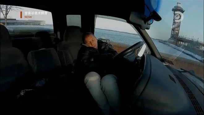 富一代刷马桶，90天后100美金赚百万：穷人认命，富人拼命(图9)