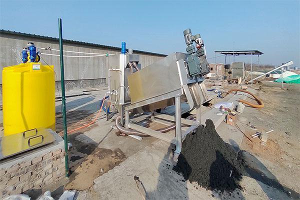 叠螺式污泥脱水机(图4)