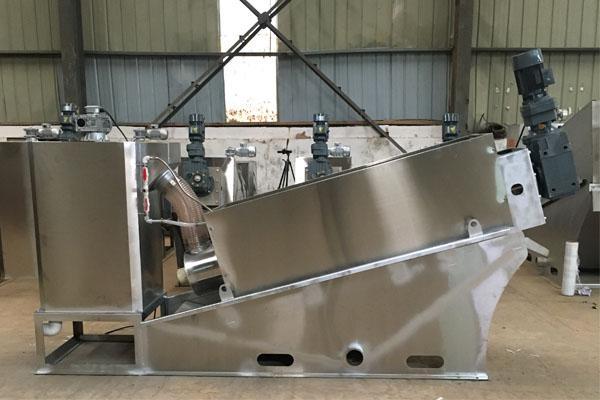 叠螺式污泥脱水机(图1)