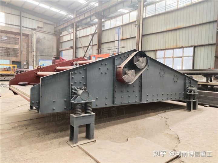 洗沙泥浆脱水筛比洗砂机投资成本低的洗沙设备(图1)