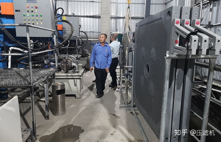 零排放+洗沙废水回收，厢式污泥泥浆压滤机有门道(图1)