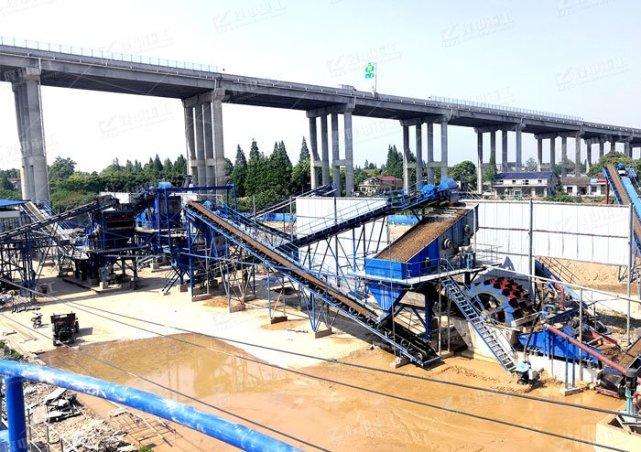 花岗岩洗沙机用螺旋好还是轮斗洗沙机好？(图3)