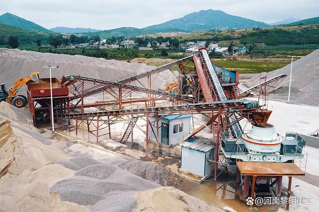 花岗岩制砂一天能产多少吨砂石骨料？(图3)