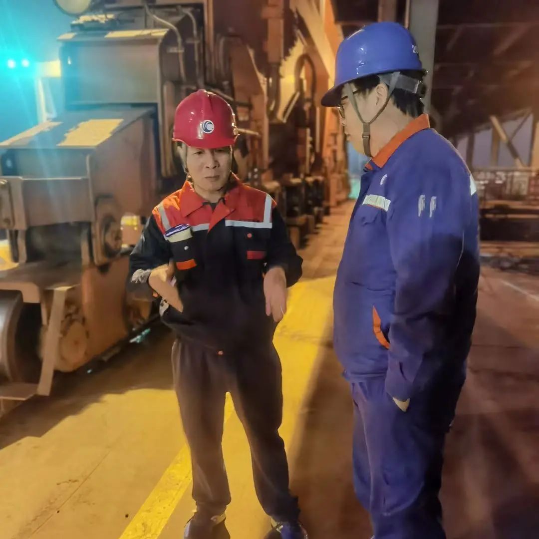 远方取经，做好准备，为链斗式卸船机上岸打下基础~(图2)