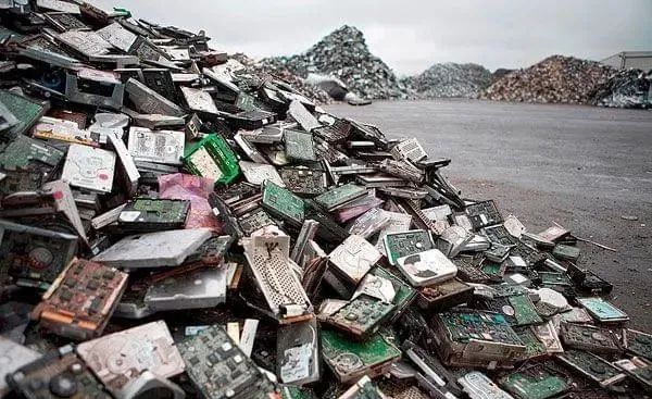 2021年危废处理和资源化利用项目市场分析(图2)