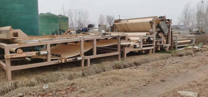 二手带式压滤机哪里有卖，二手带式压滤机多少钱一套，洗砂带式压滤机出售(图3)