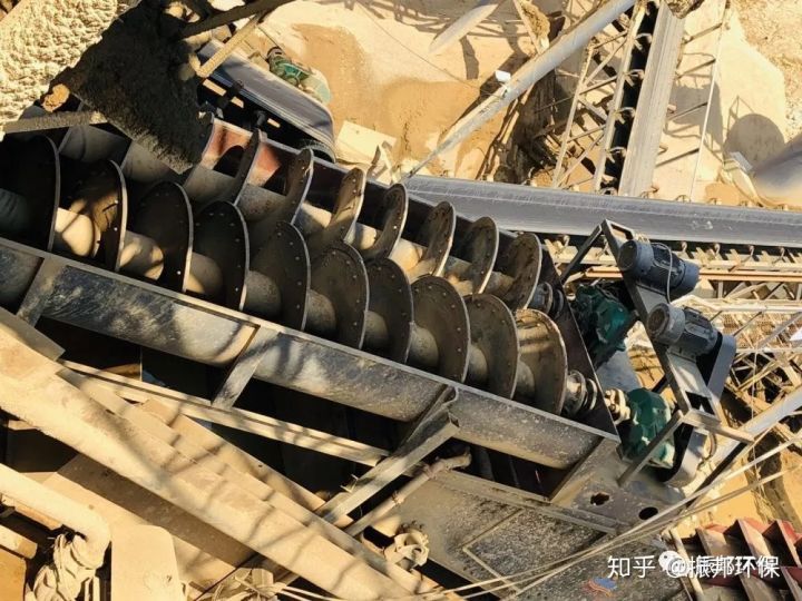 振邦干货螺旋洗砂机不如轮式洗砂机？它俩谁更胜一筹？(图5)