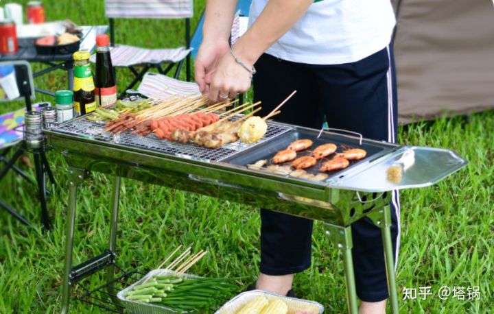 2021年，家用，户外烧烤炉怎么选？电烧烤炉和碳烧烤炉哪个更好？哪种烧烤炉用起来最方便，省事？(图16)