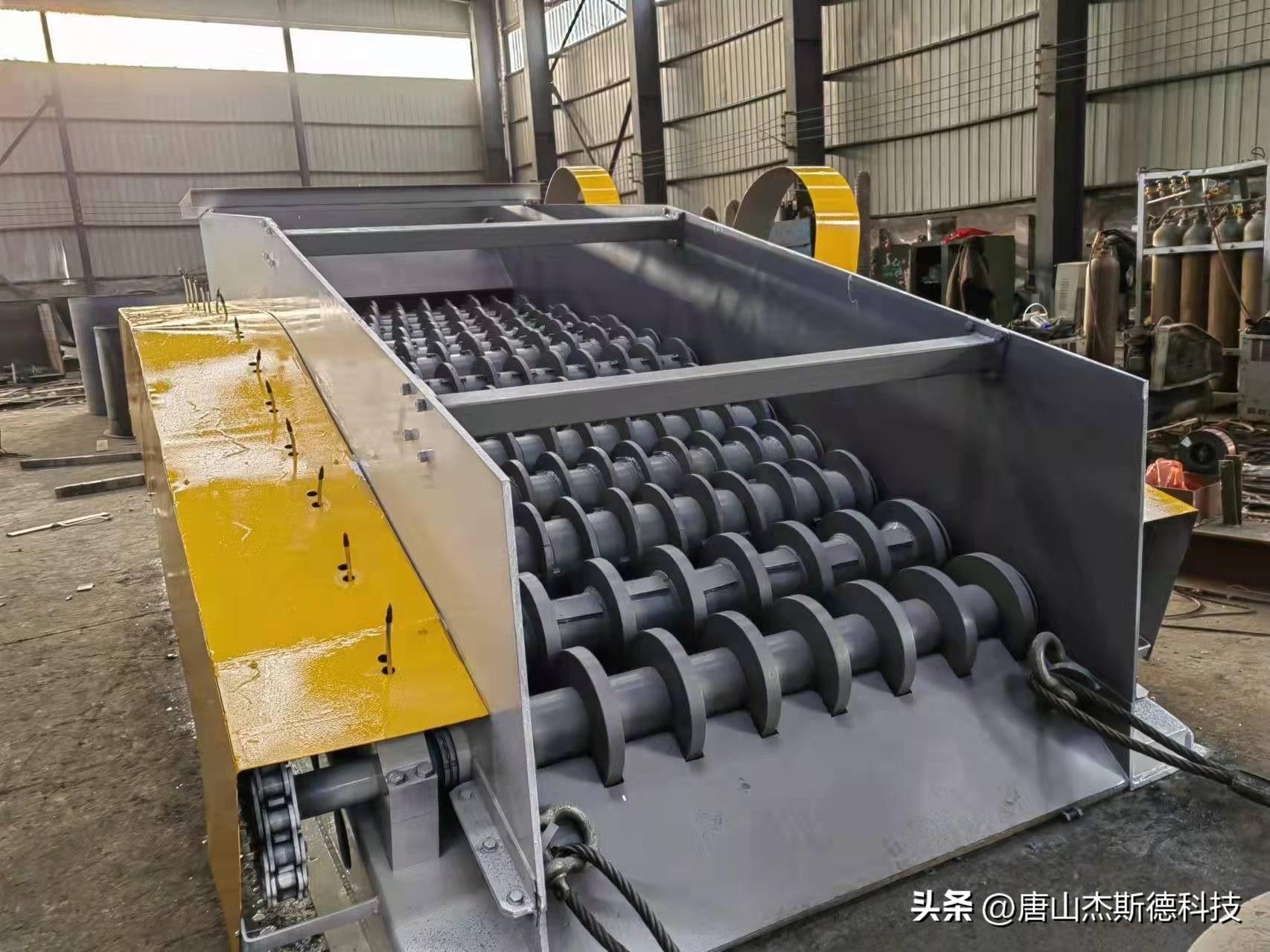 振动筛分设备——滚轴筛小知识(图1) 振动筛分设备——滚轴筛小知识(图1)