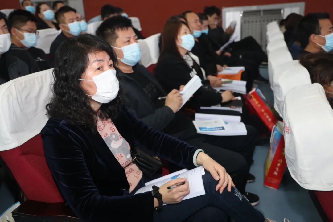 中机维协矿用设备分会2021年第1期矿用防爆(电气)设备检验员—检修员培训班成功举办(图29) 中机维协矿用设备分会2021年第1期矿用防爆(电气)设备检验员—检修员培训班成功举办(图29)