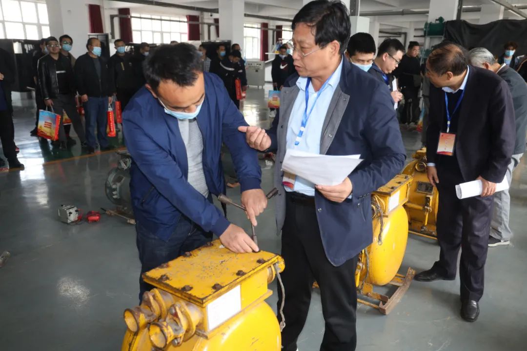 中机维协矿用设备分会2021年第1期矿用防爆(电气)设备检验员—检修员培训班成功举办(图36) 中机维协矿用设备分会2021年第1期矿用防爆(电气)设备检验员—检修员培训班成功举办(图36)