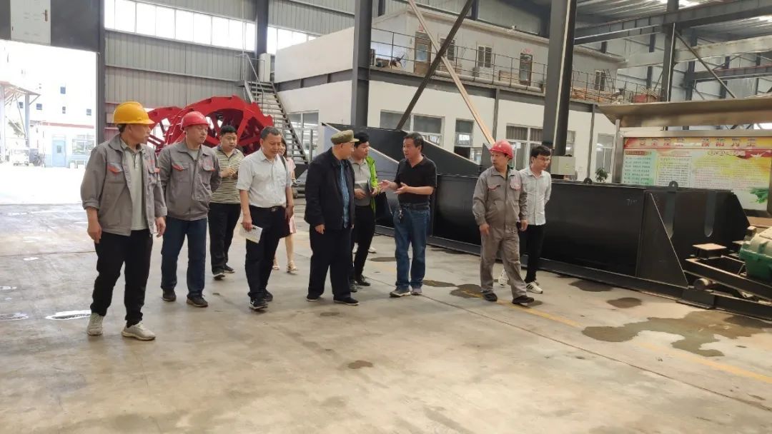 是什么能让唐庄镇党委书记吴金印再一次莅临中基机械?(图7) 是什么能让唐庄镇党委书记吴金印再一次莅临中基机械?(图7)