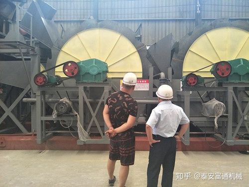 机制砂中的洗砂设备(图1)