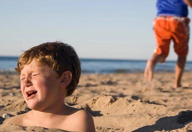 沙漠底下有水有多危险?老外用小车模拟得出答案,结果让人后怕!(图4) 沙漠底下有水有多危险?老外用小车模拟得出答案,结果让人后怕!(图4)