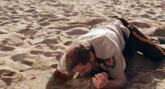 沙漠底下有水有多危险?老外用小车模拟得出答案,结果让人后怕!(图2) 沙漠底下有水有多危险?老外用小车模拟得出答案,结果让人后怕!(图2)