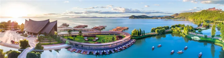 昆明清凤•滇池美岸——滇池边有氧生态住宅，千亩光合公园生活体(图1)