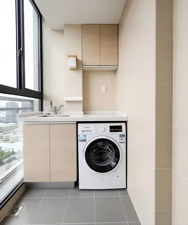 为何很多人都不愿选择滚筒洗衣机?滚筒洗衣机差在哪?一起来看看(图13) 为何很多人都不愿选择滚筒洗衣机?滚筒洗衣机差在哪?一起来看看(图13)