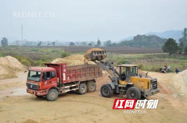 江华县重拳出击严打河路口镇非法采洗砂行为(图2)