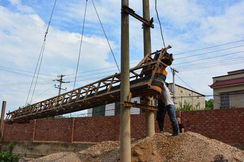 雨湖区:重拳出击,依法取缔非法采砂场(图2) 雨湖区:重拳出击,依法取缔非法采砂场(图2)