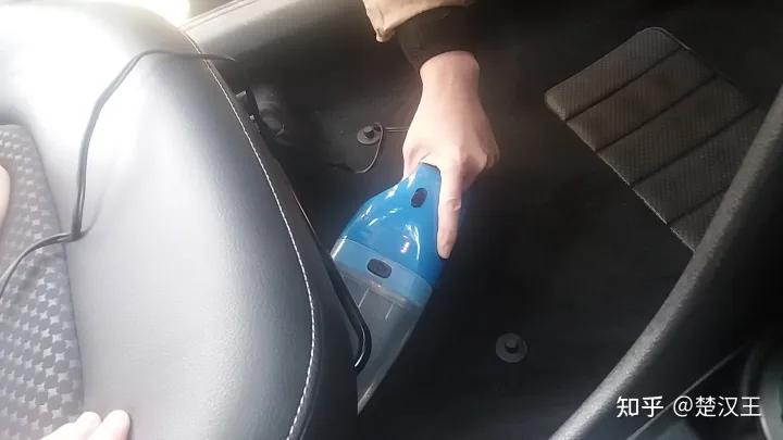 车载吸尘器的使用(图18)