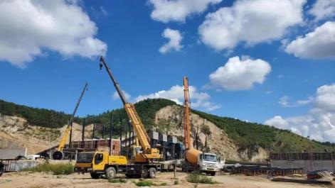 项目建设秋点兵爱民区绿色建材产业园:科技引领,全力打造循环经济产业链(图2) 项目建设秋点兵爱民区绿色建材产业园:科技引领,全力打造循环经济产业链(图2)