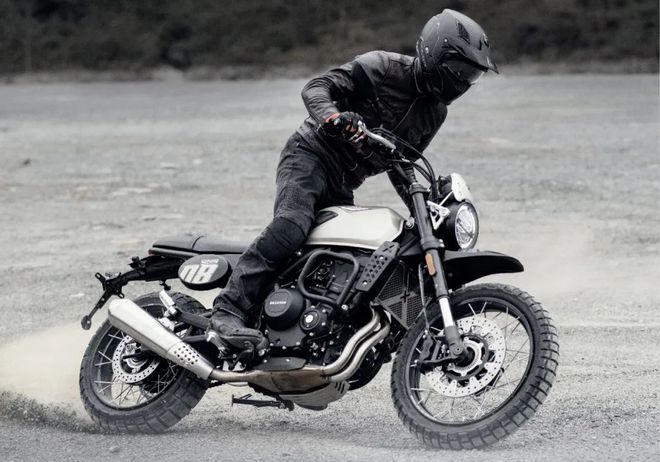 高金GK500攀爬版正式发布，售价37800元(图4)