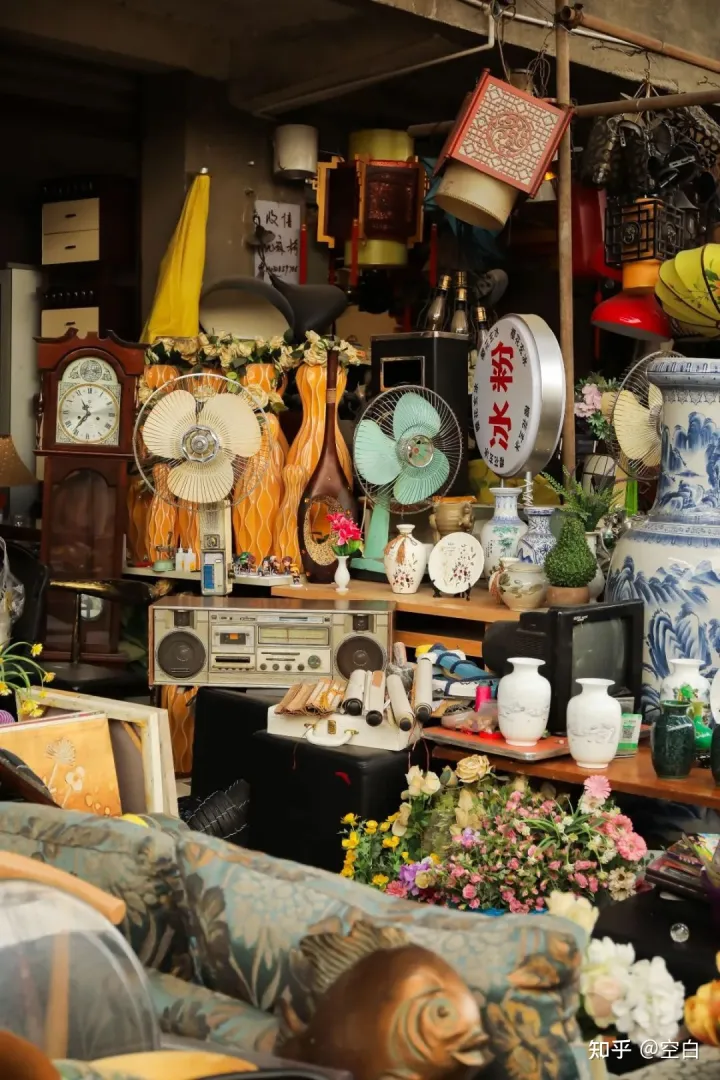 藏在成都城东的旧物市场，几十元淘回一个家！(图2)