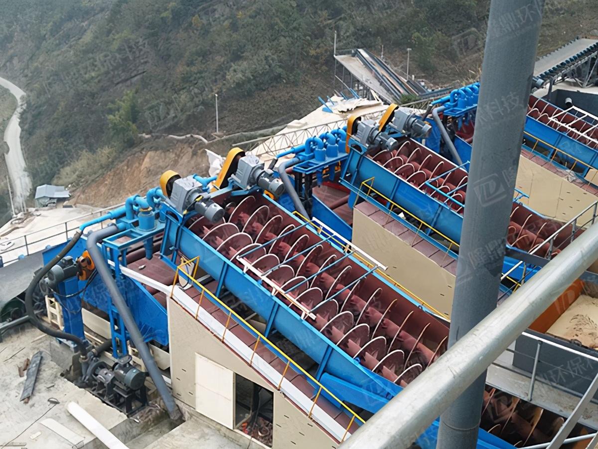 压裂砂螺旋洗石机的优缺点(图1)