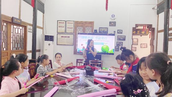 “绿色低碳节能先行”沙坪坝区妇联开展2022年全国节能宣传周暨全国低碳日主题活动(图2)