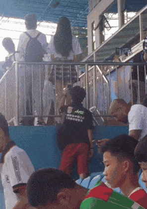 情侣酒店“激战”40分钟，4万人在线围观：酒店是直播现场！(图26)